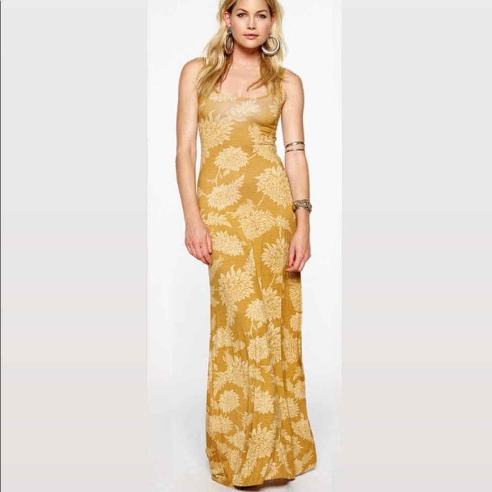 Novella Royale Babs Maxi Dress Gold Dahlia